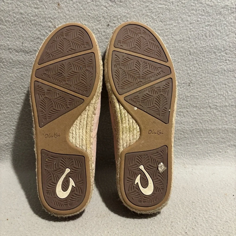 OluKai Kaula Pa’a Kapa Canvas Pink Rose Sea Salt Loafers Slip on Shoes size 6.5